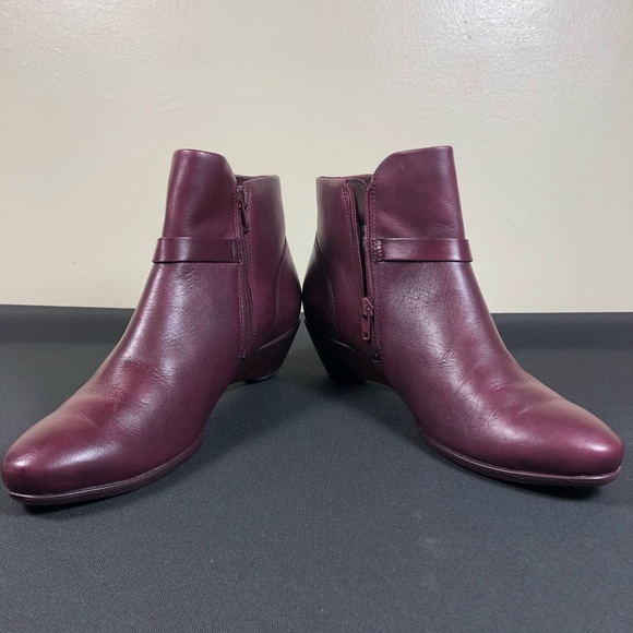 Ecco Ankle Boots. - Picture 6 of 10